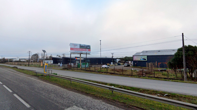 Foto de Unipole Ubicado en Puerto Montt entrada norte