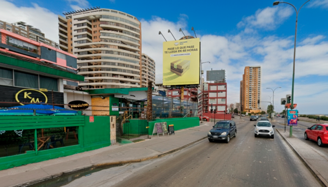 Foto 2 de Avda Grecia dirección sur - Los Jardines / Estadio