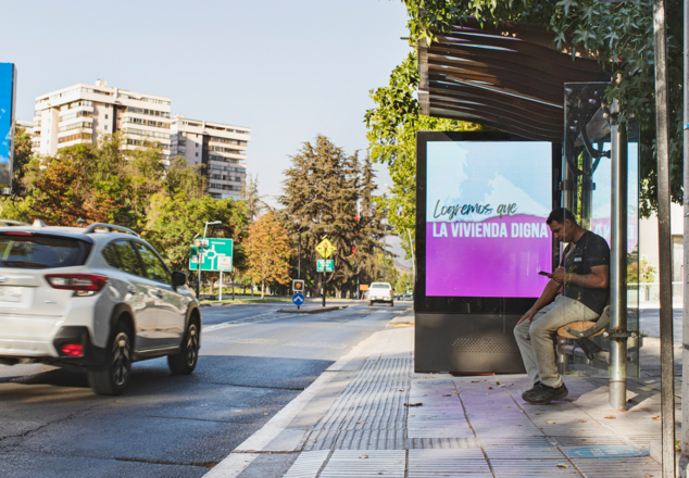 Foto de Vitacura 5900/salida Clinica Alemana  Vereda Sur