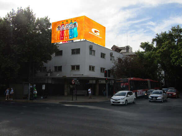 Foto 1 de Av. Providencia esquina Pedro de Valdivia