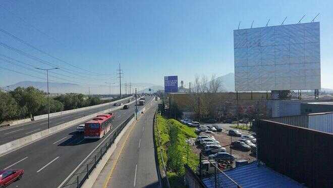 Foto 3 de Costanera Norte Dirección Aeropuerto entre Ruta 5 y General Velásquez