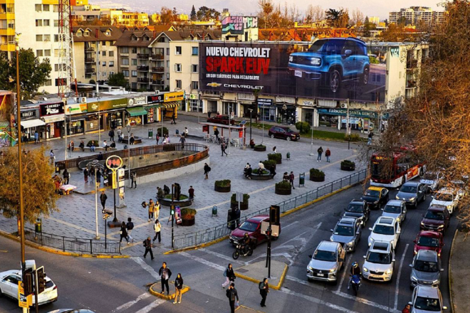 Foto de Building - Irarrázaval 60 - Metro Chile España
