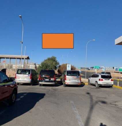Foto de Monumental  Cara  Simple -  Interior estacionamiento