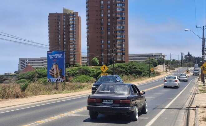 Foto 3 de ACCESO A EL QUISCO ANTES DE ISLA NEGRA