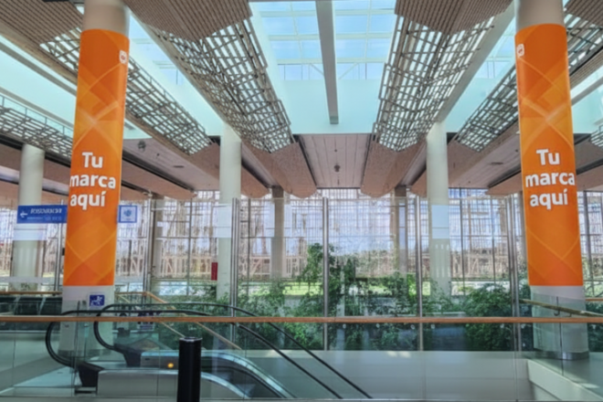 Foto de 2 Pilares circulares - 2do Nivel  Embarque Central -  Aeropuerto Araucanía