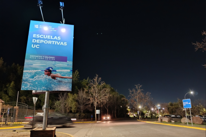 Foto 2 de Topsite 4 Camino Las Flores - Tenis Equitación Acceso a Club House