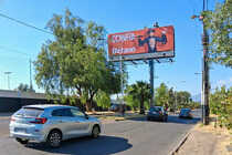 Av. Exequiel Fernandez desde el Jumbo, hacia el centro