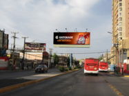 Gran Avenida frente al No.5660, pasado Departamental hacia el Sur