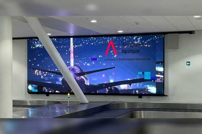 Foto de Videowall detras de la cinta de equipaje 4 - Aeropuerto Iquique