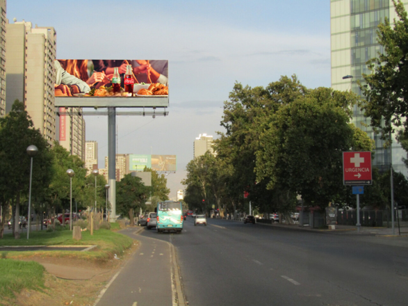 Foto de Alameda frente a calle Pablo Neruda