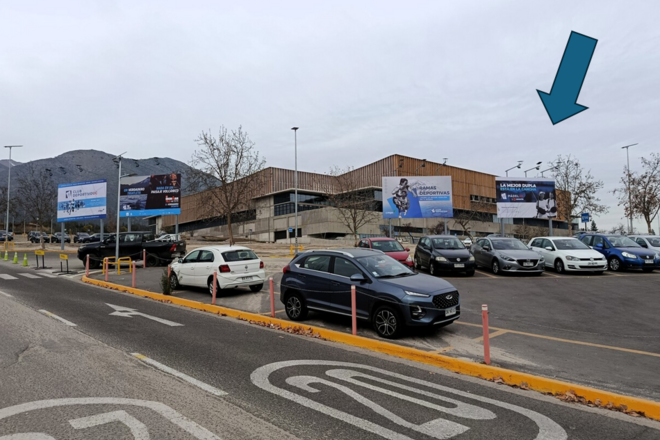 Foto 1 de Valla 7  República de Honduras acceso UDD y Estadio Claro Arena