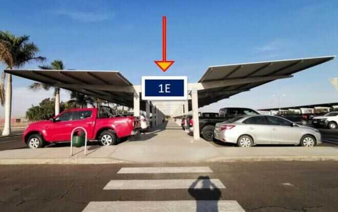 Foto de Letrero cara simple - Jardines Frontis Terminal de Pasajeros