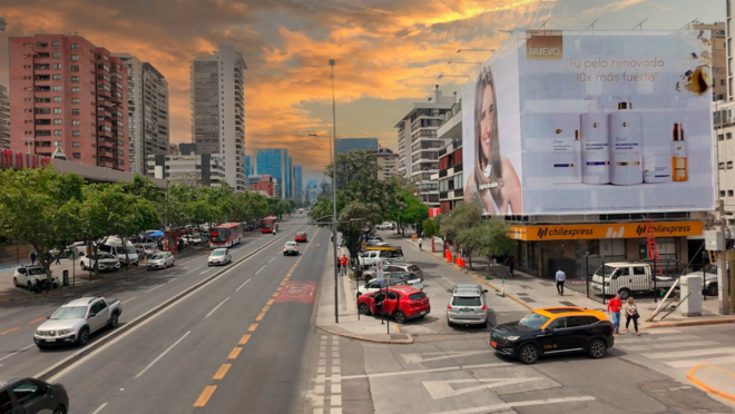 Foto 2 de Av. Apoquindo frente a Centro Comercial Omnium