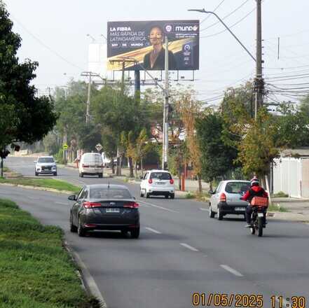 Foto 2 de Av. Vespucio sur, 1km antes del camino a melipilla y mall plaza oeste