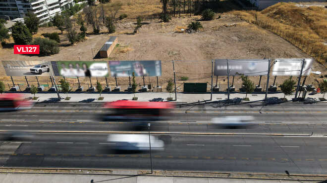 Foto 2 de Las Condes 11.936 vereda norte N°1