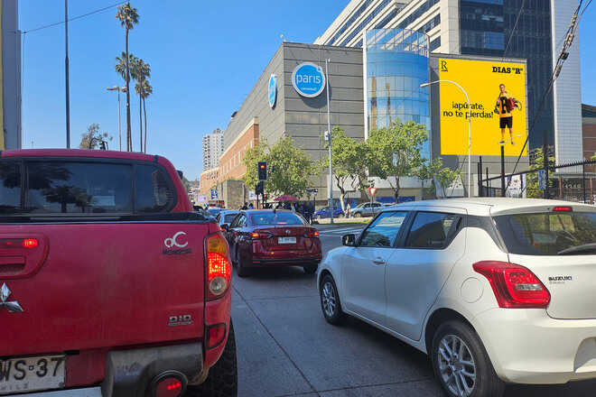 Foto 2 de Av. Libertad, frontis Mall Marina Arauco